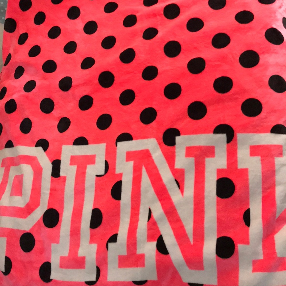 2 Victoria’s Secret pink Sherpa blankets